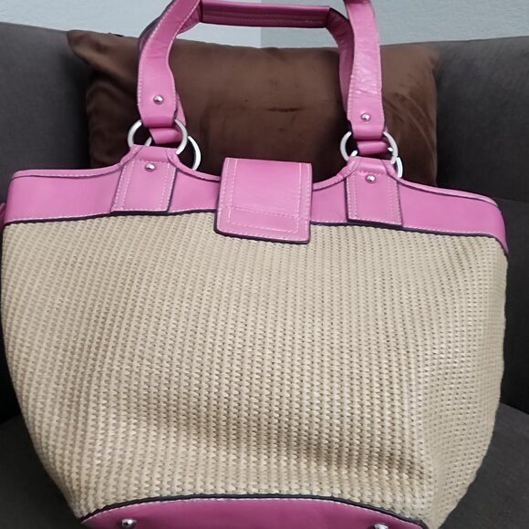 Coach Wicker & Pink patent leather Trim vacation tote - Picture 5 of 6